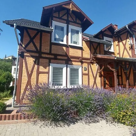 Moderne Am Kurpark - Zentral, Ruhig & Nah Am Edersee *