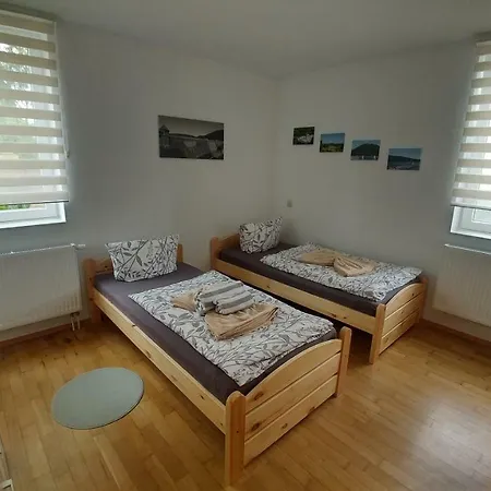 Moderne Am Kurpark - Zentral, Ruhig & Nah Am Edersee 公寓 *